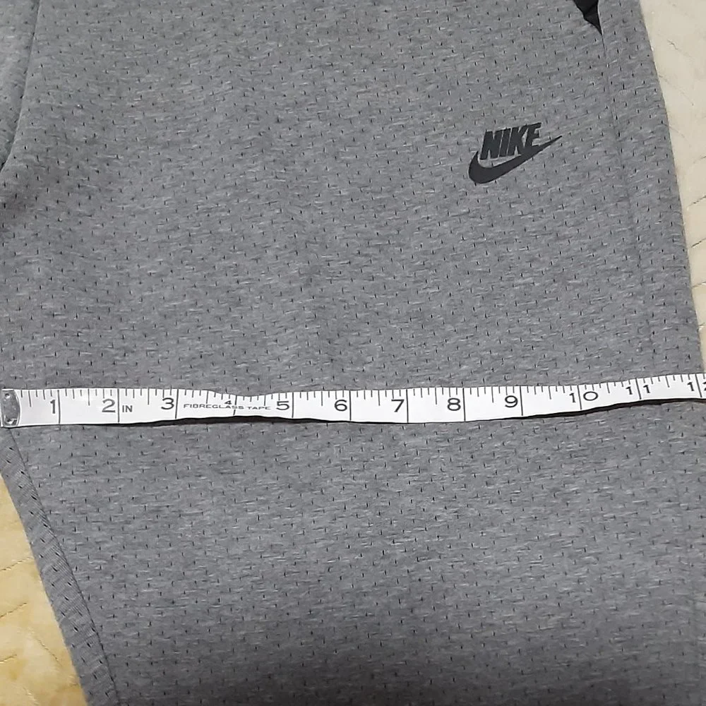 Women's XL Nike Tech Pack Capri Pants Retail $110.00 NWT_5